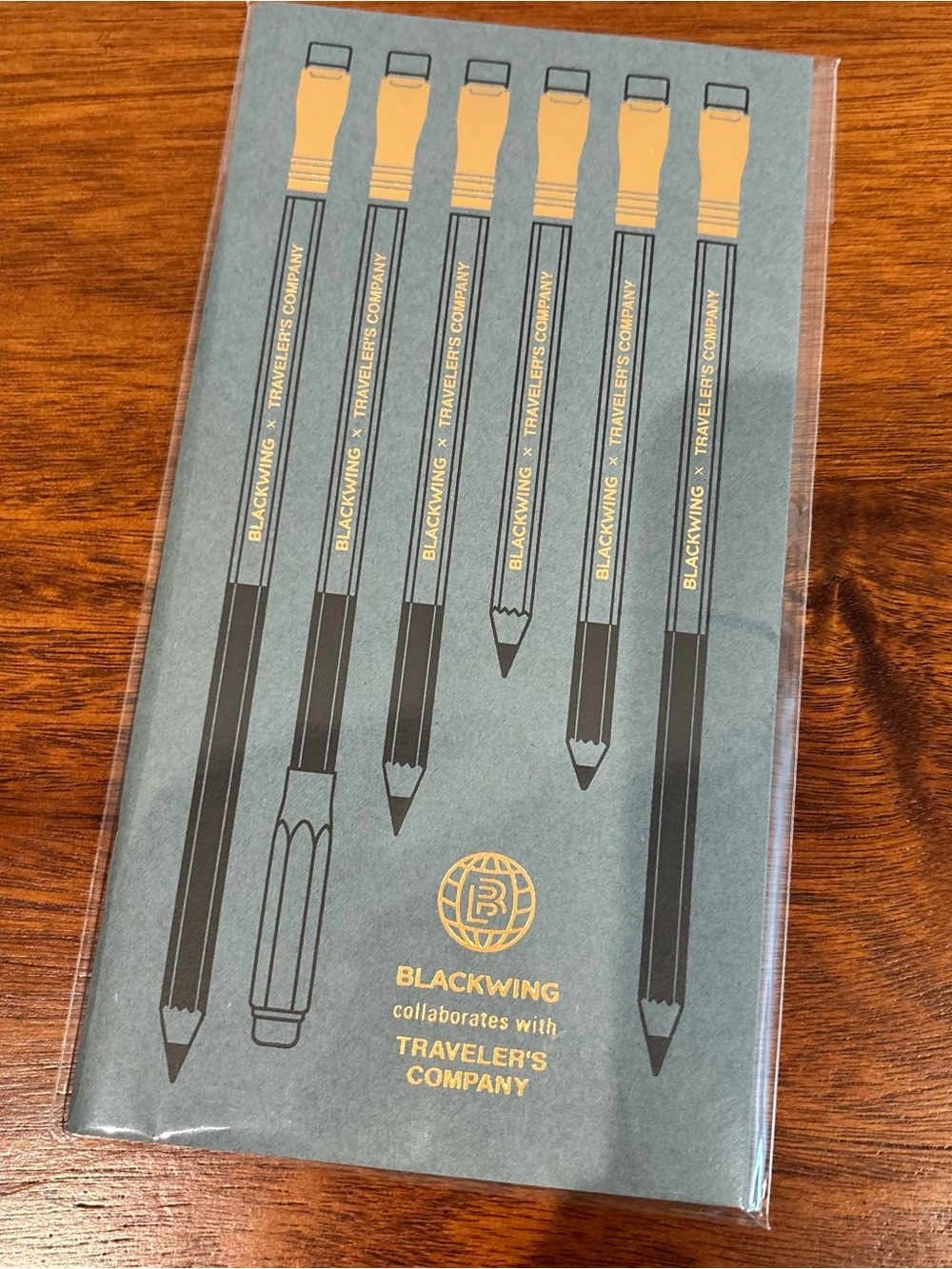 Traveler’s Company Blackwing Limited Edition Blank Note